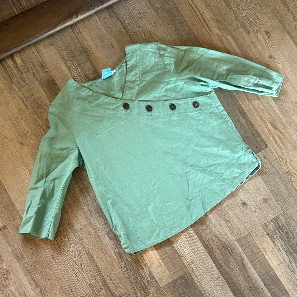 Hot Cotton Women’s Green Button-Front Top size M